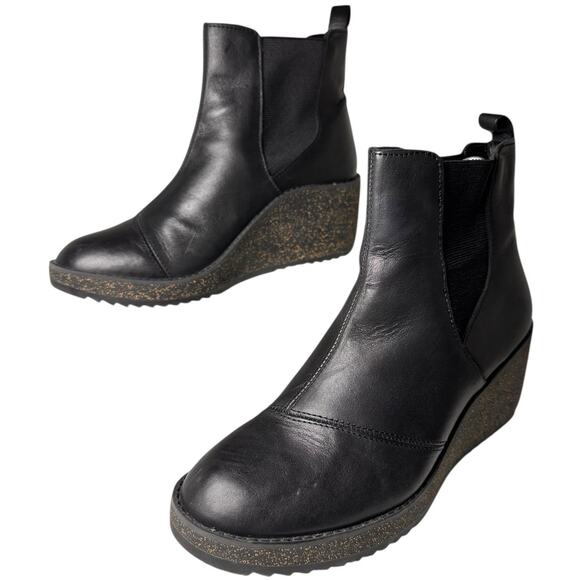 Aetrex Dawn Ankle Wedge Boots Leather & Suede Black Leather Sz 38 EU 7.5-8 US EC - Picture 6 of 11